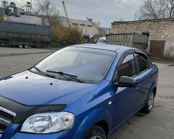 Синий Шевроле Авео, объемом двигателя 1.5 л и пробегом 336 тыс. км за 3900 $, фото 3 на Automoto.ua