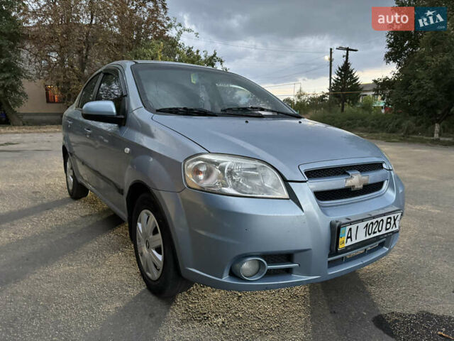 Синий Шевроле Авео, объемом двигателя 1.6 л и пробегом 168 тыс. км за 3750 $, фото 5 на Automoto.ua