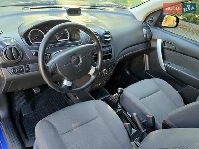 Синий Шевроле Авео, объемом двигателя 1.5 л и пробегом 210 тыс. км за 3300 $, фото 14 на Automoto.ua