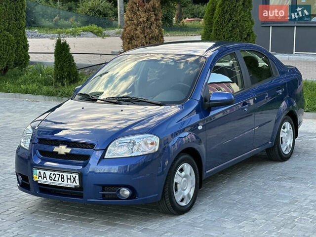 Синий Шевроле Авео, объемом двигателя 1.6 л и пробегом 23 тыс. км за 6700 $, фото 2 на Automoto.ua