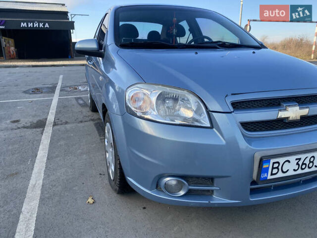 Синий Шевроле Авео, объемом двигателя 1.6 л и пробегом 168 тыс. км за 4200 $, фото 1 на Automoto.ua