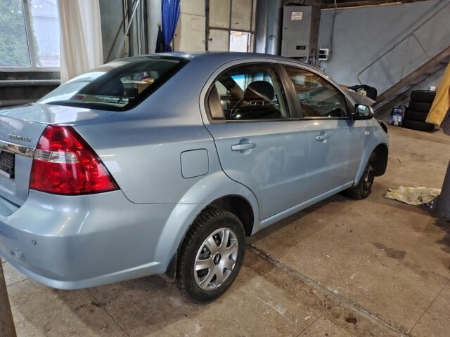 Синий Шевроле Авео, объемом двигателя 1.6 л и пробегом 136 тыс. км за 1500 $, фото 2 на Automoto.ua