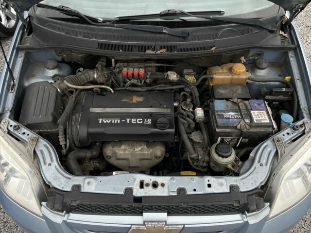 Синий Шевроле Авео, объемом двигателя 1.6 л и пробегом 170 тыс. км за 4400 $, фото 14 на Automoto.ua