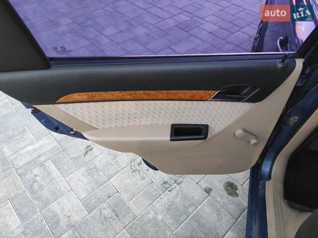 Синій Шевроле Авео, об'ємом двигуна 1.6 л та пробігом 168 тис. км за 4500 $, фото 8 на Automoto.ua