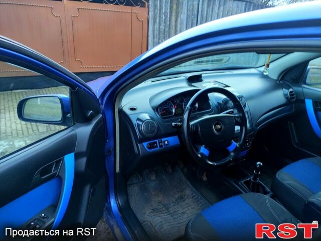 Синий Шевроле Авео, объемом двигателя 1.5 л и пробегом 205 тыс. км за 3700 $, фото 5 на Automoto.ua