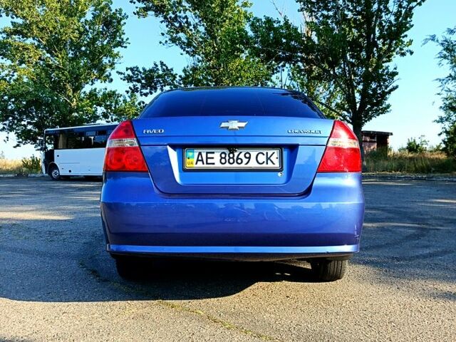 Синий Шевроле Авео, объемом двигателя 1.5 л и пробегом 192 тыс. км за 4200 $, фото 2 на Automoto.ua