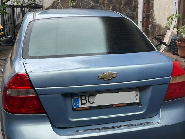 Синий Шевроле Авео, объемом двигателя 1.6 л и пробегом 230 тыс. км за 2000 $, фото 2 на Automoto.ua