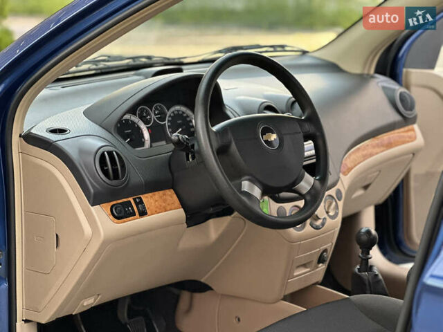 Синий Шевроле Авео, объемом двигателя 1.6 л и пробегом 23 тыс. км за 6700 $, фото 59 на Automoto.ua