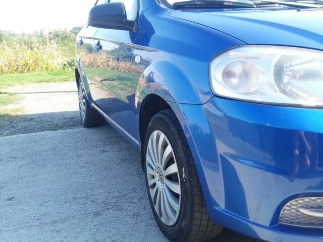 Синий Шевроле Авео, объемом двигателя 0 л и пробегом 235 тыс. км за 3200 $, фото 2 на Automoto.ua