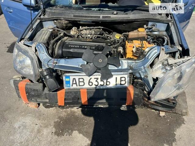 Синий Шевроле Авео, объемом двигателя 1.6 л и пробегом 258 тыс. км за 2000 $, фото 9 на Automoto.ua