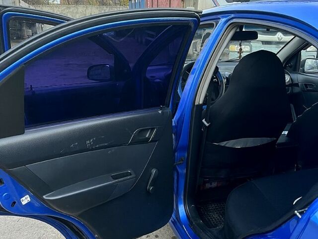 Синий Шевроле Авео, объемом двигателя 1.5 л и пробегом 200 тыс. км за 3800 $, фото 6 на Automoto.ua