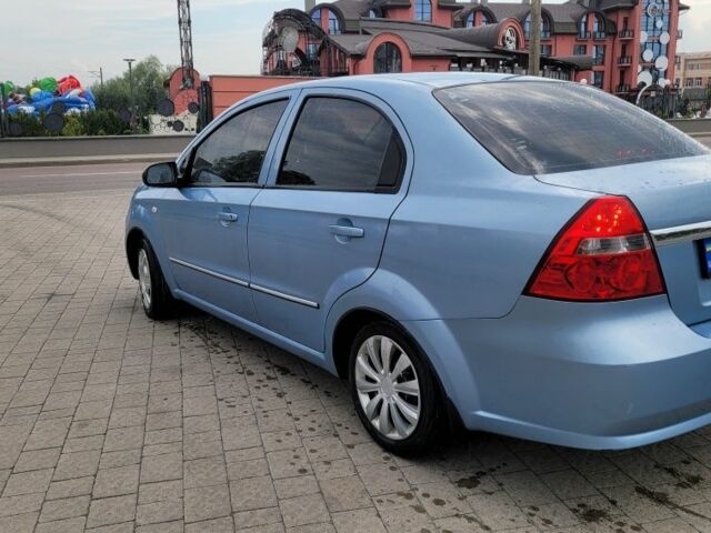 Синий Шевроле Авео, объемом двигателя 1.6 л и пробегом 180 тыс. км за 3500 $, фото 7 на Automoto.ua