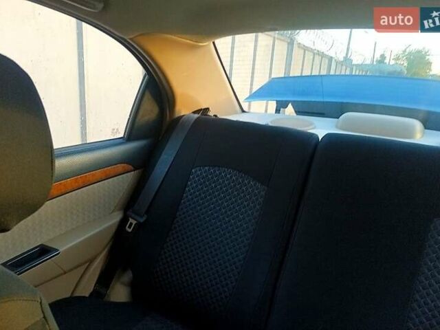 Шевроле Авео 2008 в Житомире на Automoto.ua Синий Шевроле Авео, объемом двигателя 1.6 л и пробегом 187 тыс. км за 3550 $, фото 2 на Automoto.ua