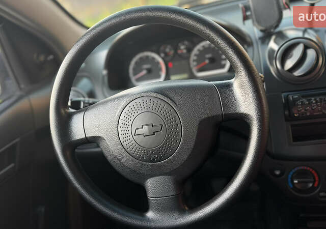 Синий Шевроле Авео, объемом двигателя 1.5 л и пробегом 166 тыс. км за 3600 $, фото 8 на Automoto.ua