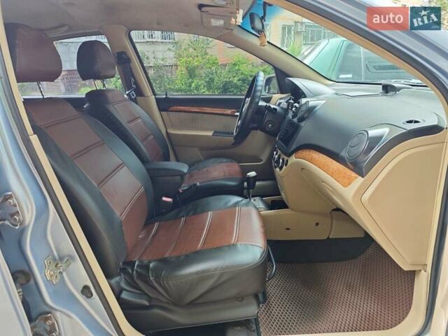 Синий Шевроле Авео, объемом двигателя 1.6 л и пробегом 290 тыс. км за 4000 $, фото 26 на Automoto.ua