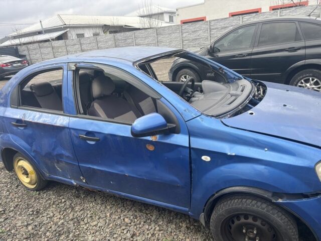 Синій Шевроле Авео, об'ємом двигуна 1.6 л та пробігом 200 тис. км за 400 $, фото 1 на Automoto.ua