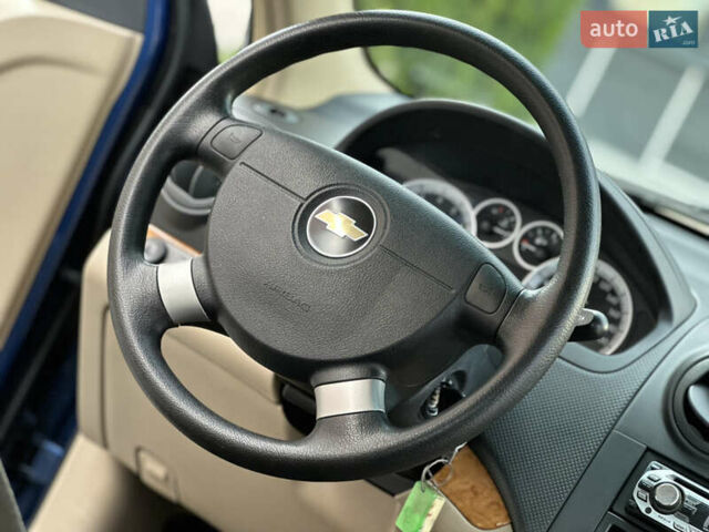 Синий Шевроле Авео, объемом двигателя 1.6 л и пробегом 23 тыс. км за 6700 $, фото 132 на Automoto.ua