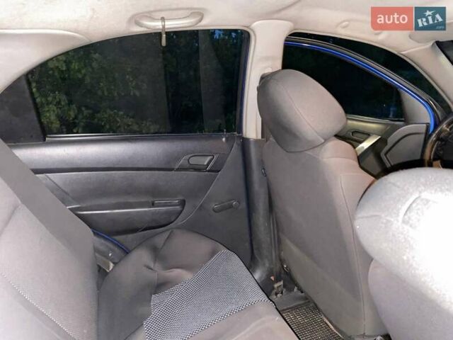 Синий Шевроле Авео, объемом двигателя 1.5 л и пробегом 215 тыс. км за 3300 $, фото 10 на Automoto.ua