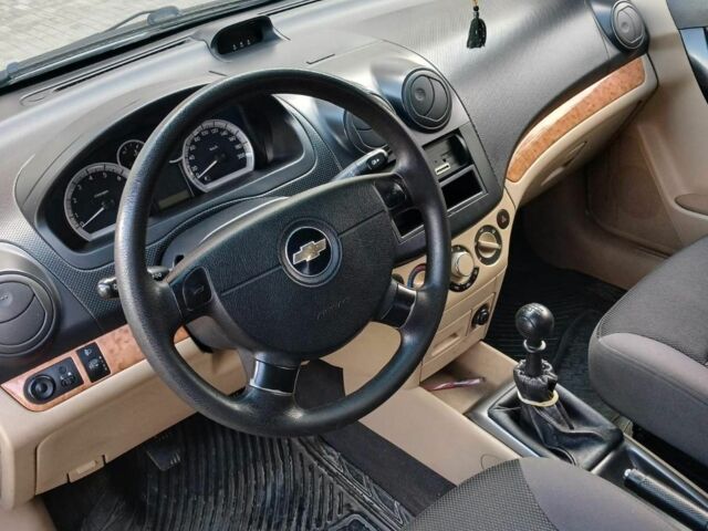 Синій Шевроле Авео, об'ємом двигуна 1.6 л та пробігом 130 тис. км за 3400 $, фото 6 на Automoto.ua