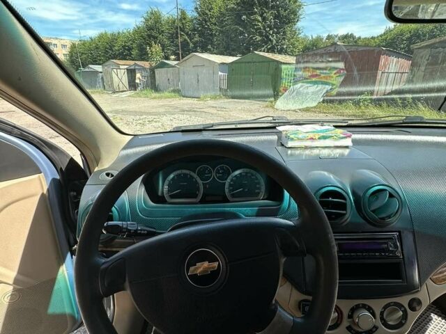 Синий Шевроле Авео, объемом двигателя 1.6 л и пробегом 300 тыс. км за 3500 $, фото 7 на Automoto.ua
