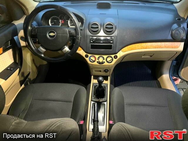 Синий Шевроле Авео, объемом двигателя 1.6 л и пробегом 292 тыс. км за 4300 $, фото 13 на Automoto.ua