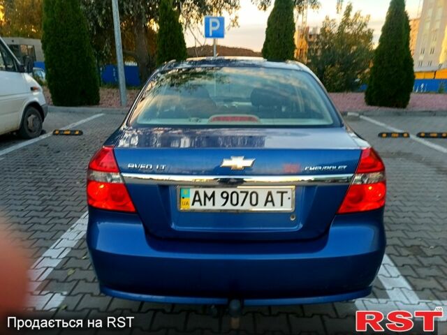 Шевроле Авео 2008 в Житомире на Automoto.ua Синий Шевроле Авео, объемом двигателя 1.6 л и пробегом 187 тыс. км за 3550 $, фото 1 на Automoto.ua