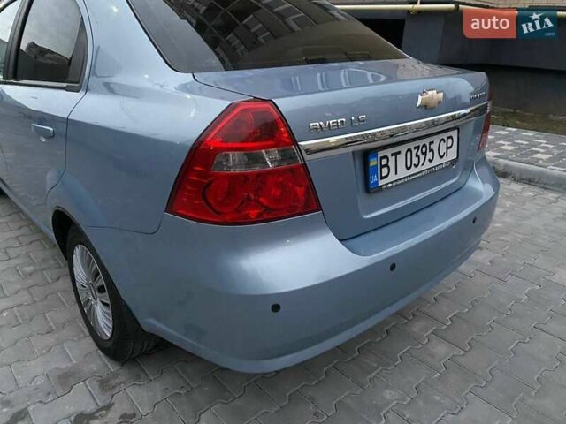 Синий Шевроле Авео, объемом двигателя 1.6 л и пробегом 170 тыс. км за 4850 $, фото 1 на Automoto.ua