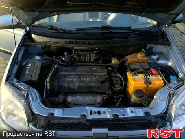 Синий Шевроле Авео, объемом двигателя 1.6 л и пробегом 292 тыс. км за 4300 $, фото 12 на Automoto.ua