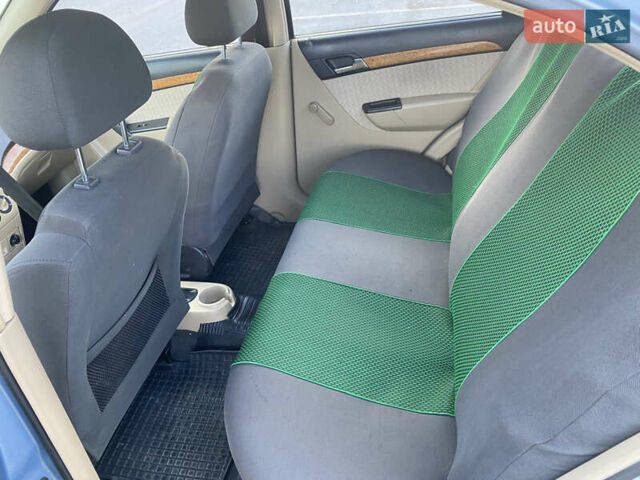 Синий Шевроле Авео, объемом двигателя 1.6 л и пробегом 168 тыс. км за 4200 $, фото 15 на Automoto.ua