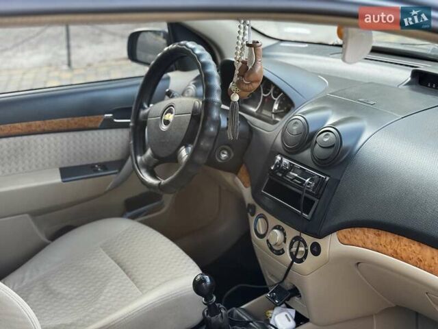 Синий Шевроле Авео, объемом двигателя 1.6 л и пробегом 172 тыс. км за 3900 $, фото 6 на Automoto.ua