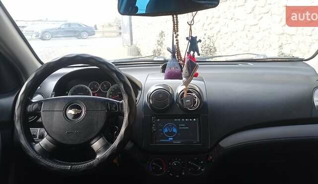 Синий Шевроле Авео, объемом двигателя 1.5 л и пробегом 170 тыс. км за 4100 $, фото 3 на Automoto.ua