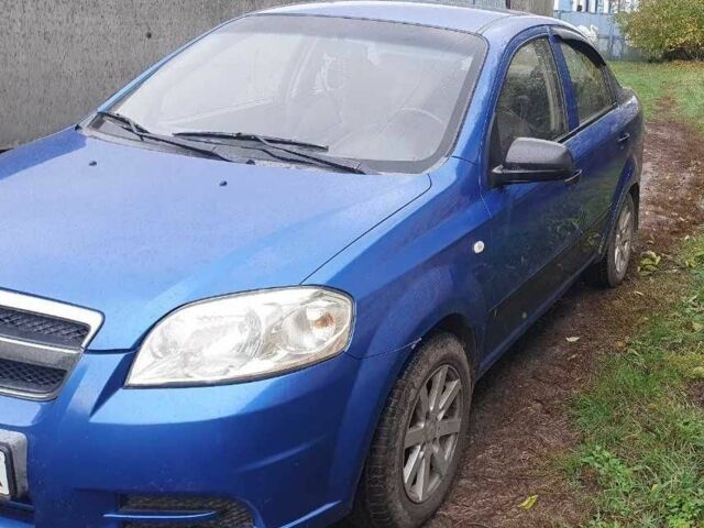 Синий Шевроле Авео, объемом двигателя 1.5 л и пробегом 235 тыс. км за 1250 $, фото 2 на Automoto.ua