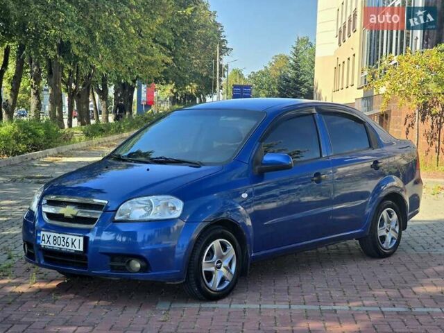 Синий Шевроле Авео, объемом двигателя 1.5 л и пробегом 200 тыс. км за 3300 $, фото 3 на Automoto.ua