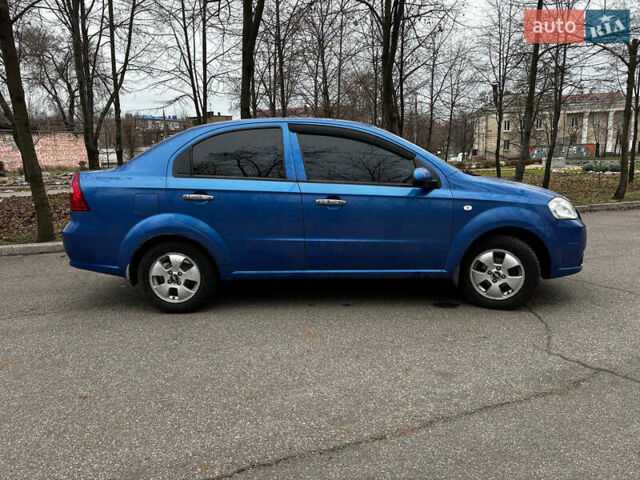 Синий Шевроле Авео, объемом двигателя 1.5 л и пробегом 162 тыс. км за 3690 $, фото 5 на Automoto.ua