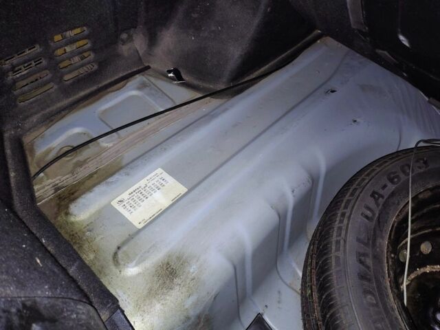 Синий Шевроле Авео, объемом двигателя 1.6 л и пробегом 136 тыс. км за 1500 $, фото 9 на Automoto.ua