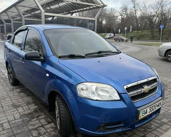 Синий Шевроле Авео, объемом двигателя 1.5 л и пробегом 160 тыс. км за 3200 $, фото 1 на Automoto.ua