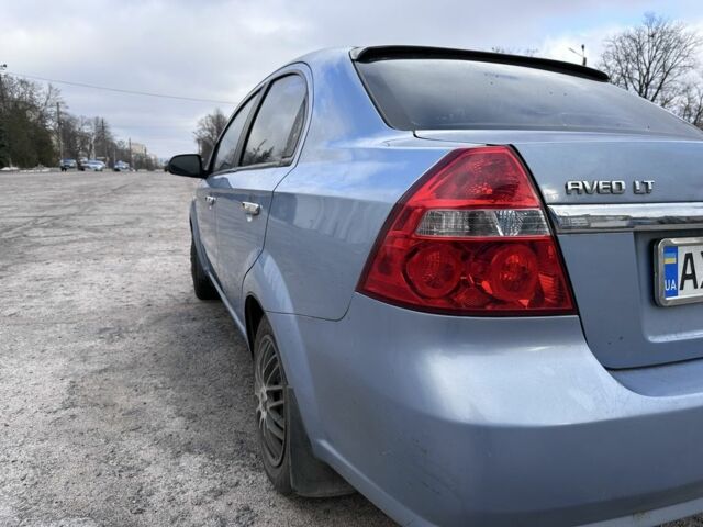 Синий Шевроле Авео, объемом двигателя 1.6 л и пробегом 279 тыс. км за 3650 $, фото 2 на Automoto.ua