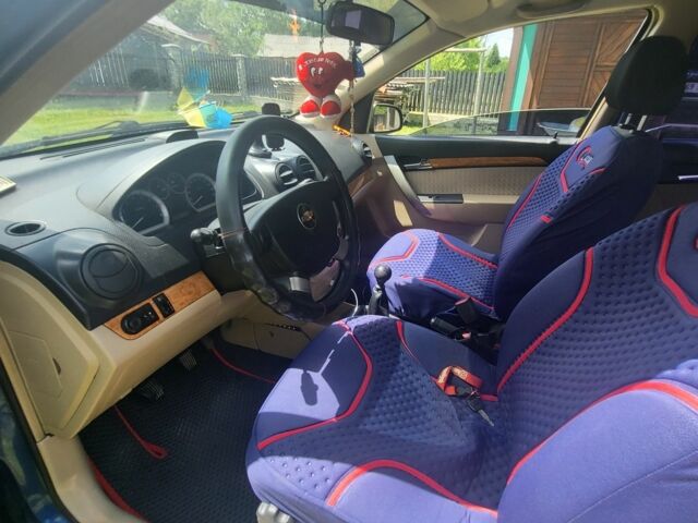 Синій Шевроле Авео, об'ємом двигуна 1.6 л та пробігом 110 тис. км за 3750 $, фото 5 на Automoto.ua