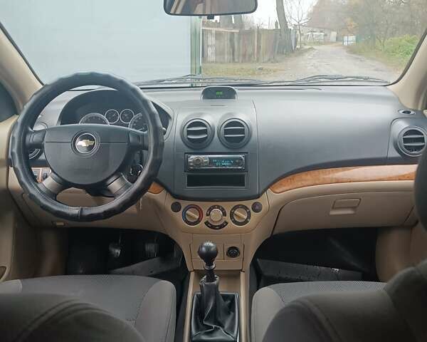 Синий Шевроле Авео, объемом двигателя 1.6 л и пробегом 107 тыс. км за 4650 $, фото 2 на Automoto.ua