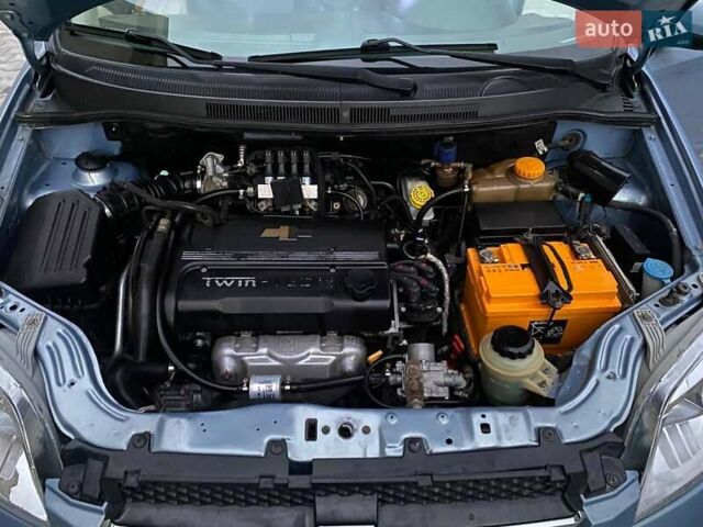 Синий Шевроле Авео, объемом двигателя 1.6 л и пробегом 170 тыс. км за 4850 $, фото 45 на Automoto.ua