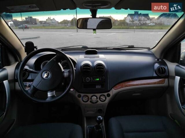 Синій Шевроле Авео, об'ємом двигуна 1.6 л та пробігом 168 тис. км за 4500 $, фото 4 на Automoto.ua