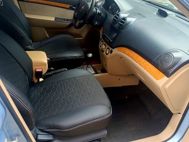 Синій Шевроле Авео, об'ємом двигуна 1.6 л та пробігом 200 тис. км за 5000 $, фото 6 на Automoto.ua