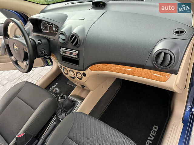 Синий Шевроле Авео, объемом двигателя 1.6 л и пробегом 23 тыс. км за 6700 $, фото 103 на Automoto.ua