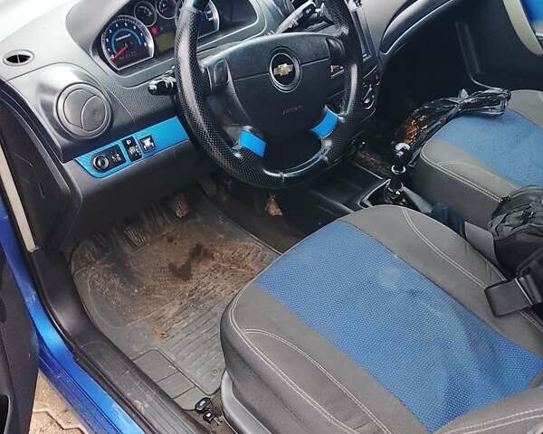 Синий Шевроле Авео, объемом двигателя 1.5 л и пробегом 207 тыс. км за 4000 $, фото 4 на Automoto.ua