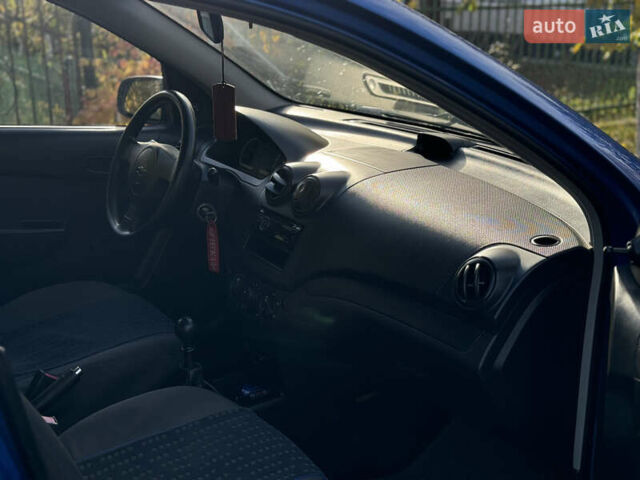 Синий Шевроле Авео, объемом двигателя 1.5 л и пробегом 70 тыс. км за 5200 $, фото 12 на Automoto.ua