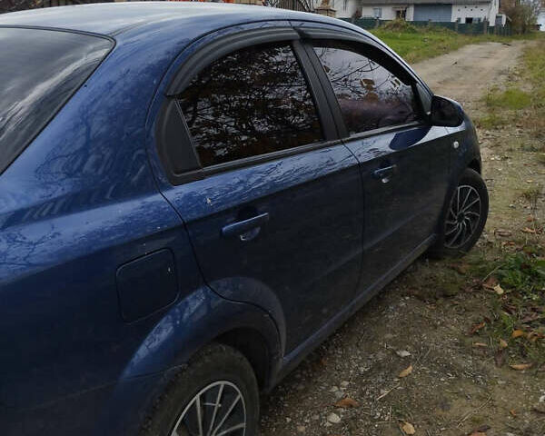 Синий Шевроле Авео, объемом двигателя 1.6 л и пробегом 155 тыс. км за 4800 $, фото 3 на Automoto.ua