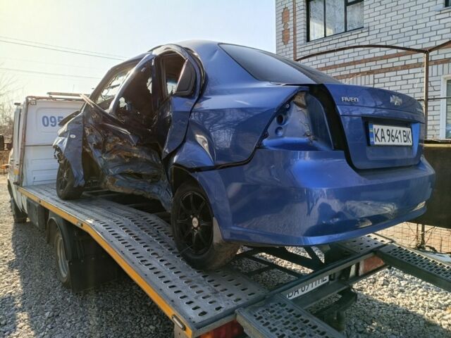 Синій Шевроле Авео, об'ємом двигуна 1.5 л та пробігом 250 тис. км за 700 $, фото 2 на Automoto.ua