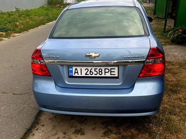 Синий Шевроле Авео, объемом двигателя 1.6 л и пробегом 195 тыс. км за 4500 $, фото 1 на Automoto.ua