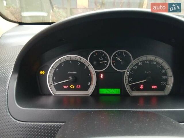 Синій Шевроле Авео, об'ємом двигуна 1.6 л та пробігом 240 тис. км за 4400 $, фото 10 на Automoto.ua