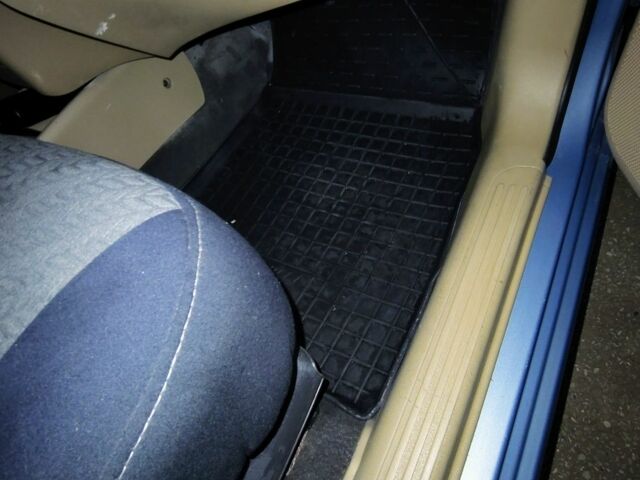 Синий Шевроле Авео, объемом двигателя 1.6 л и пробегом 136 тыс. км за 1500 $, фото 13 на Automoto.ua